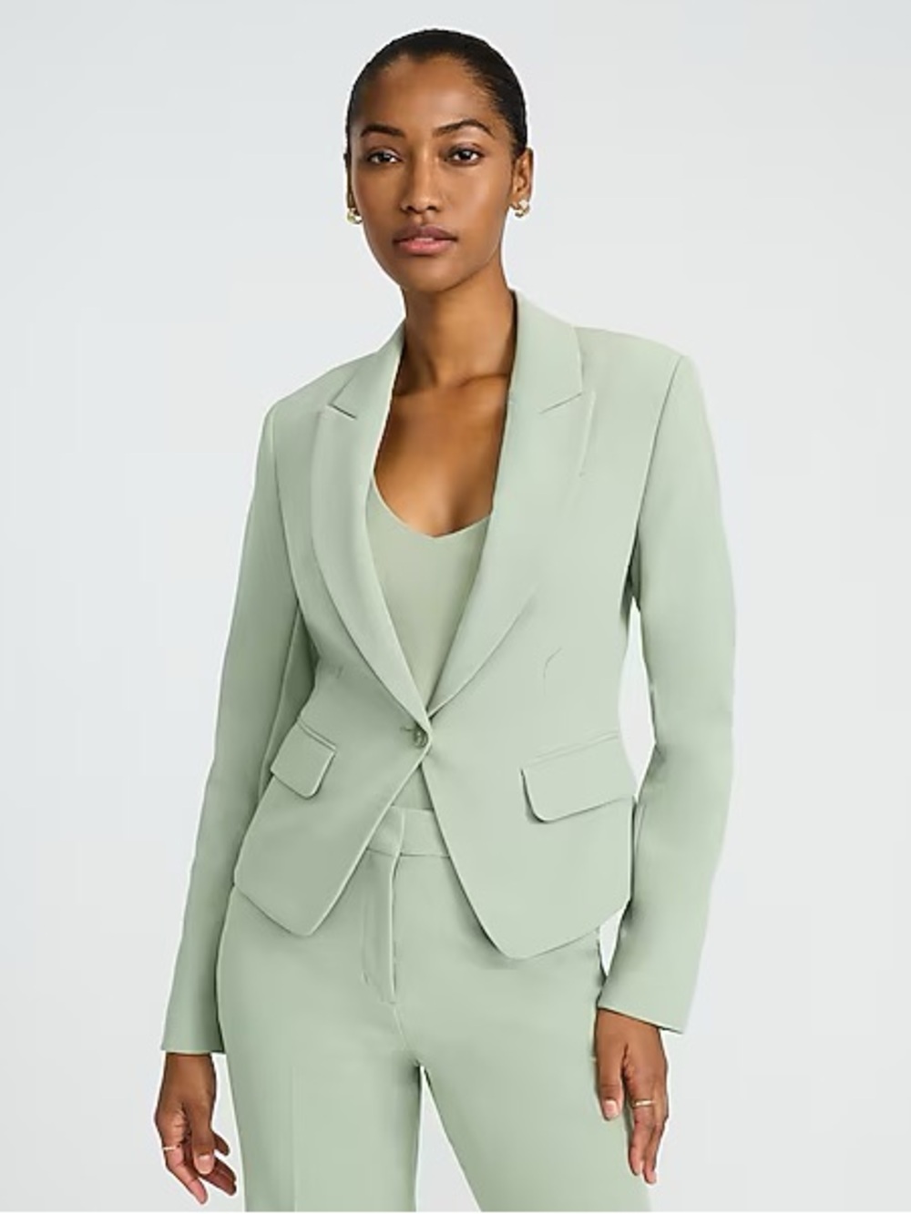 NWT Express Cropped Fitted Cutaway Blazer in Signature Stretch